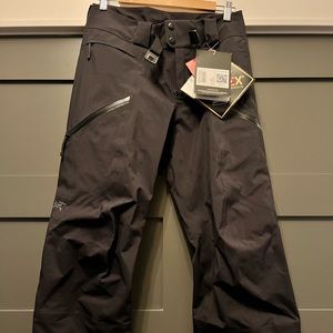 Arc’teryx Sentinel Pant - Woman’s Medium NWT